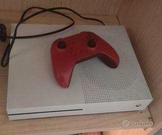 XBOX ONE S + 100 GIOCHI + CONTROLLER (1 TB)