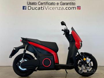 SEAT MO eScooter 125 Red