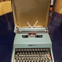 Olivetti Lettera 32 vintage anni 70 