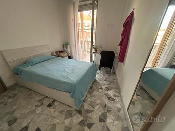 Singola per ragazza lavoratrice