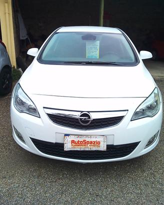 Opel Astra 1.4 100CV 5 porte Elective