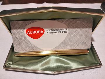 penna dorata aurora 