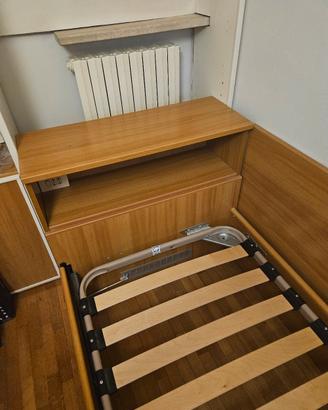 letto singolo con testata