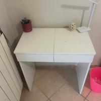 Toeletta Scrivania Ikea