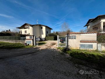 Artena: quadrilocale ristrutturato con giardino