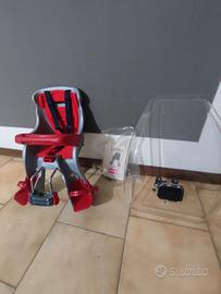 Seggiolino anteriore + parabrezza 