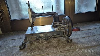 macchina cucire antica