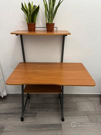 Scrivania studio 100x57x73 con ripiani e ruote