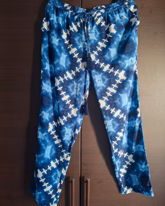 Pantaloni eleganti Camomilla blu e bianchi nuovi
