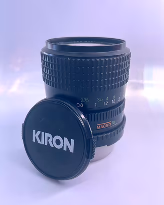 Kiron 28-70mm f/3.5-4.8 MC Macro – attacco Nikon F