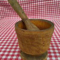 Mortaio vintage in legno