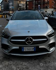 Stupenda mercedes B200 con tetto apribile