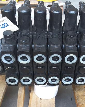 DISTRIBUTORE RETROESCAVATORE  VF-4.65B VENIERI