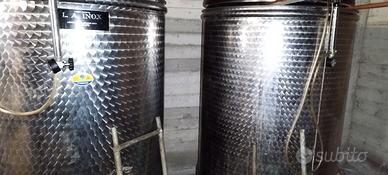 Contenitori di vino in acciaio inox