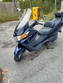 Suzuki Burgman 250
