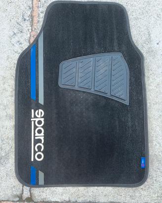 Tappetini auto sparco in omaggio  copricinture
