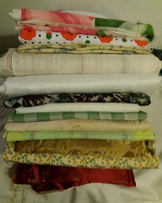 Scampoli stoffa stock
