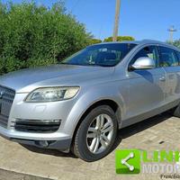 AUDI Q7 3.0 V6 TDI 233CV quattro tiptronic
