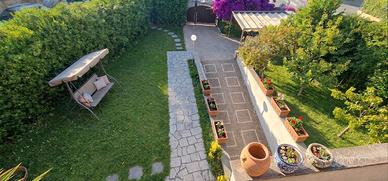 Anzio lavinio villa con terrazzi e seminterrato