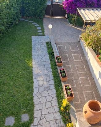 Anzio lavinio villa con terrazzi e seminterrato