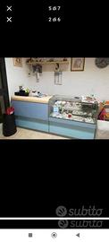 Arredamento negozio abbigliamento