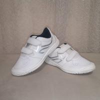 Scarpe da ginnastica n. 28