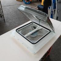 Oblò 40 x 40 Fiamma turbovent e THULE vent , 12 vo