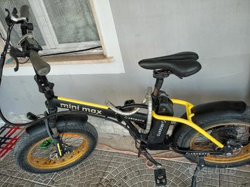 Bicicletta elettrica ARGENTO E-BIKE MINIMAX YELLOW