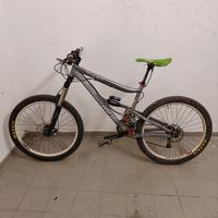 Mountain bike 26" mde damper escursione 160