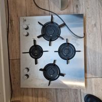 piano cottura 4 fuochi Electrolux direct flame