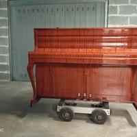 pianoforte verticale August Forster 