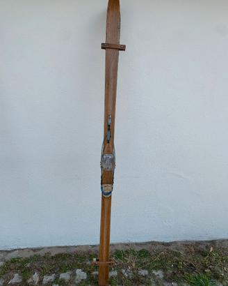 Sci legno lunghezza 210 cm