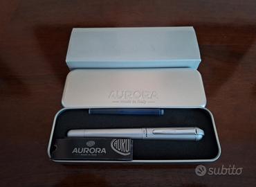 Penna Aurora Ipsilon color argento satinato