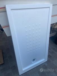 Piatto doccia in resina