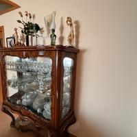 Vetrina in legno massello