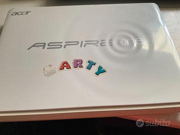 Acer Aspire One completo funzionante Windows /