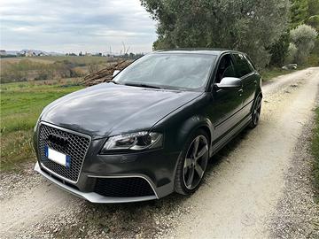 Audi RS3 8P 2.5 TFSI
