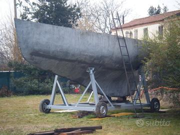 Scafo da allestire