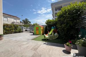Appartamento di 73 m² con 3 locali e box auto a Ag