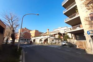 Portuense - locale commerciale