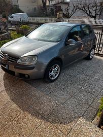 Golf 2004 metano