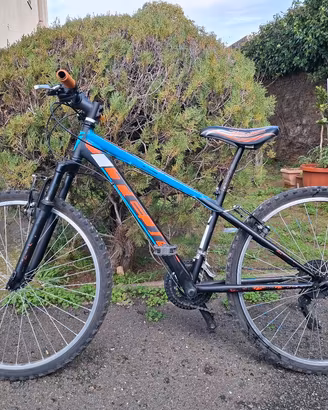 Bicicletta 26" mtb cambio SHIMANO ammortizzata