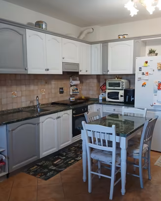 Cucina usata ridipinta disponibile da metà novembr