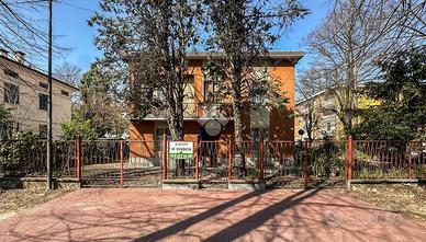 VILLA SINGOLA A CARPI