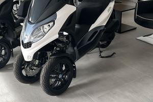piaggio mp3 300