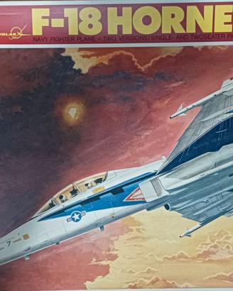 Mc Donnell Douglas F18 Hornet scala 1:48 kit di mo