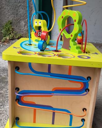 Cubo in legno Hape
