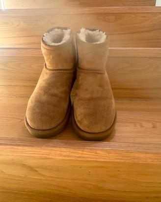 ugg taglia 37