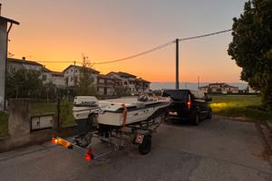 Barca open 40cv con carrello