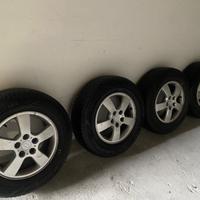Set 4 cerchi e gomme invernali